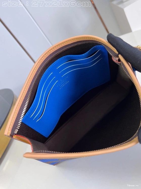 Cheap POCHETTE VUITTON VOYAGE-27*21*6CM LOUIS 0805
